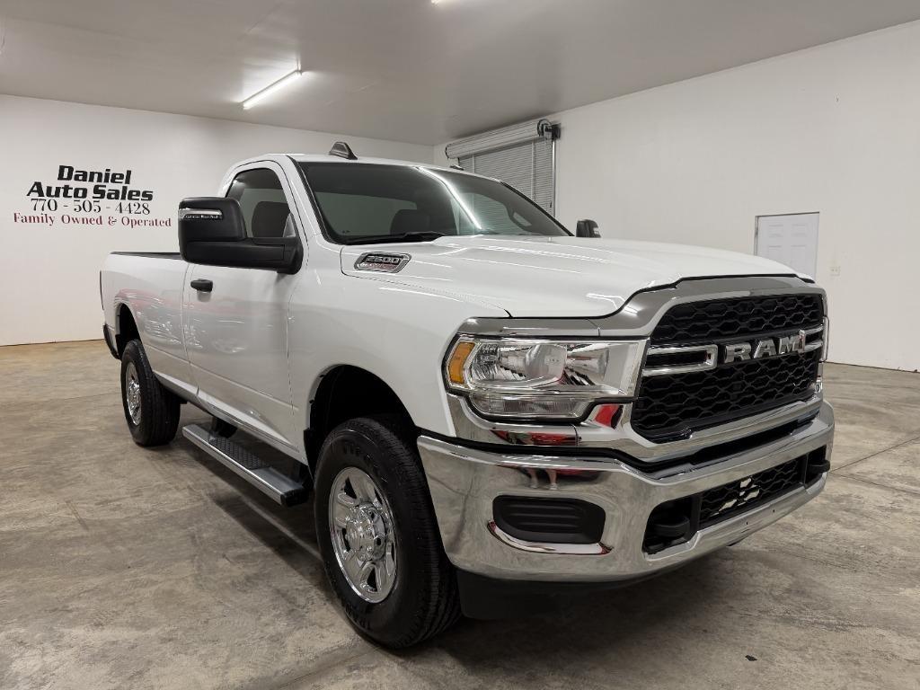 RAM 2500 ST 4WD 2024