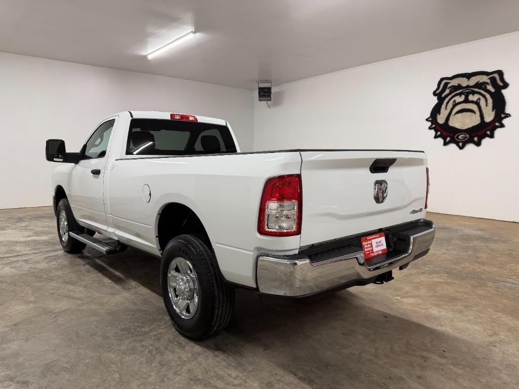 RAM 2500 ST 4WD 2024