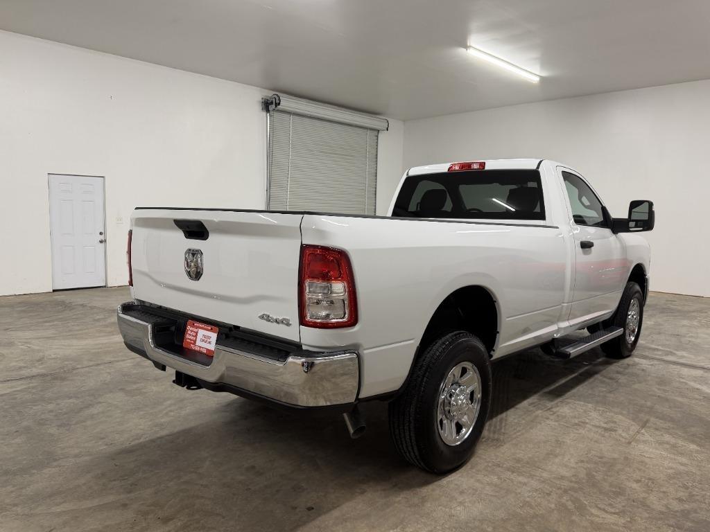 RAM 2500 ST 4WD 2024