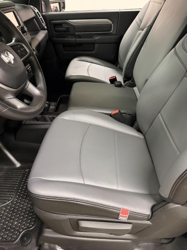 RAM 2500 ST 4WD 2024