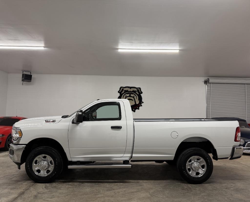 RAM 2500 ST 4WD 2024