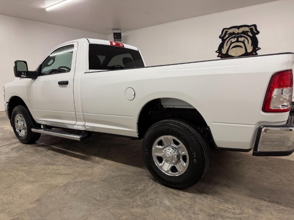 RAM 2500 ST 4WD 2024