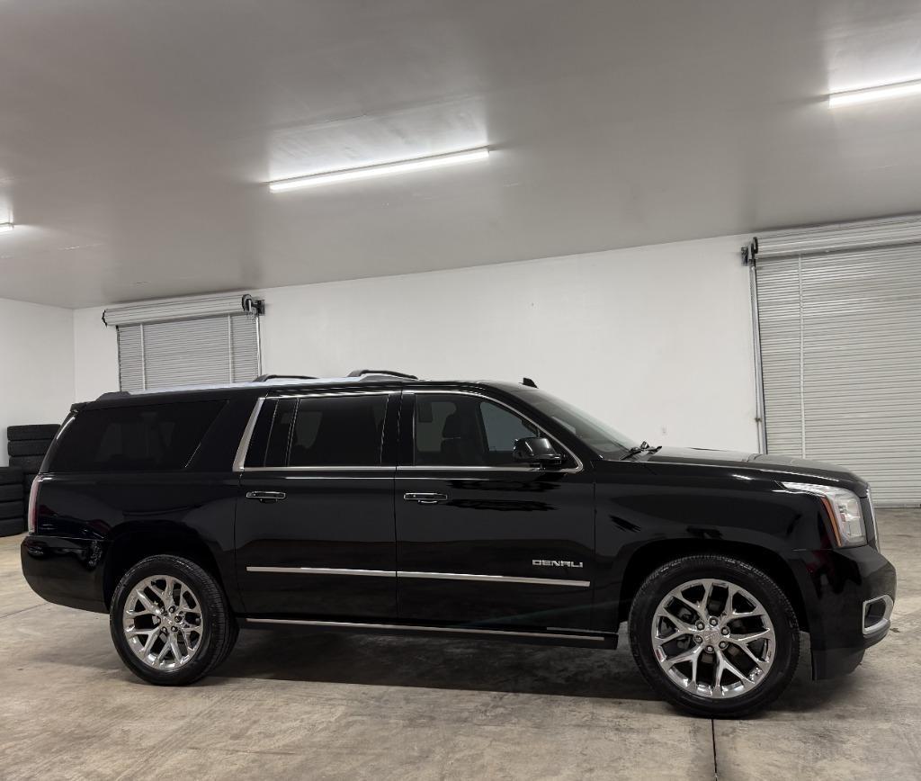 GMC Yukon XL Denali 2WD 2019
