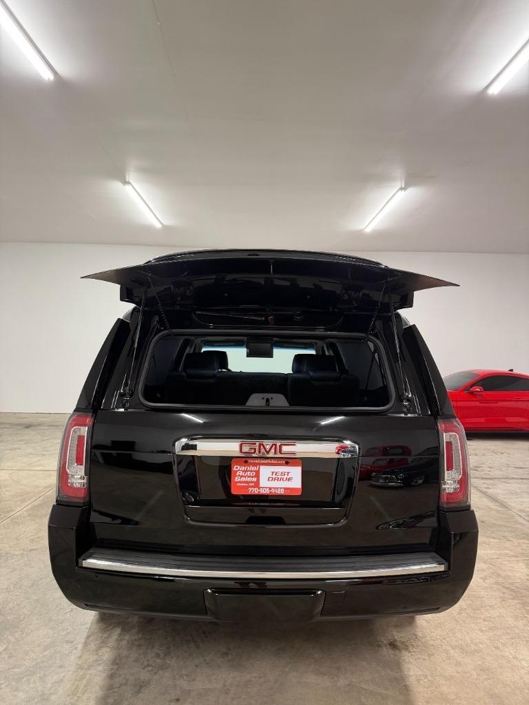 GMC Yukon XL Denali 2WD 2019