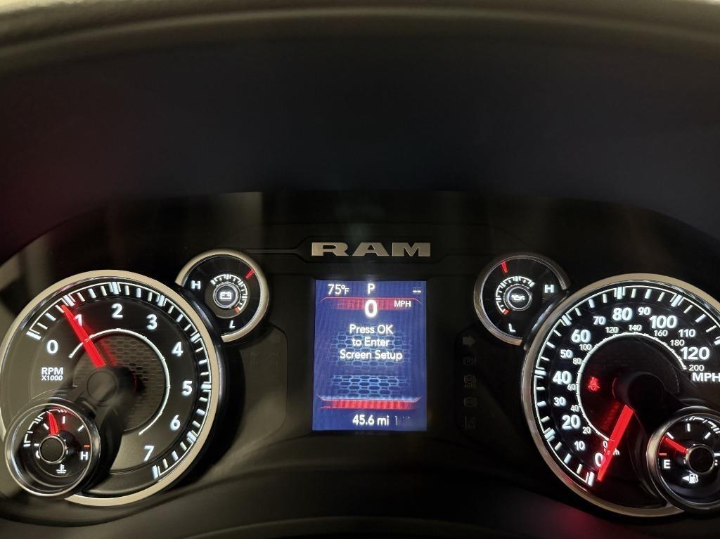 RAM 2500 ST 4WD 2024