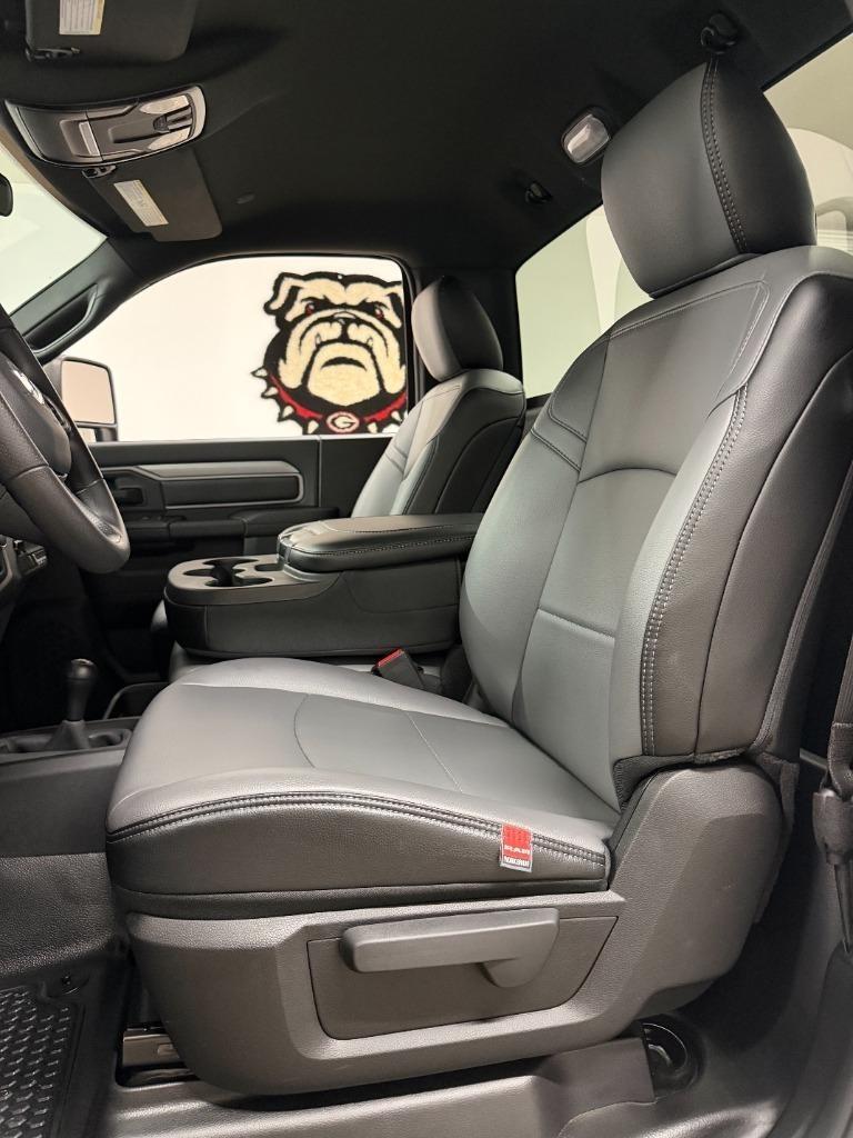RAM 2500 ST 4WD 2024