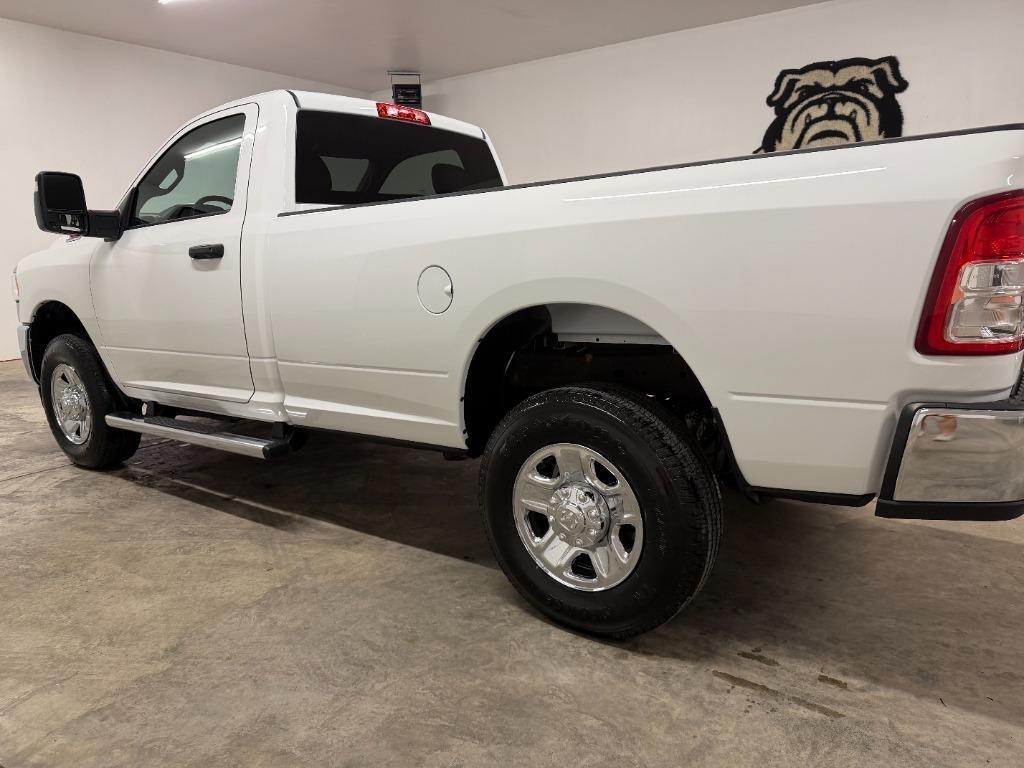 RAM 2500 ST 4WD 2024
