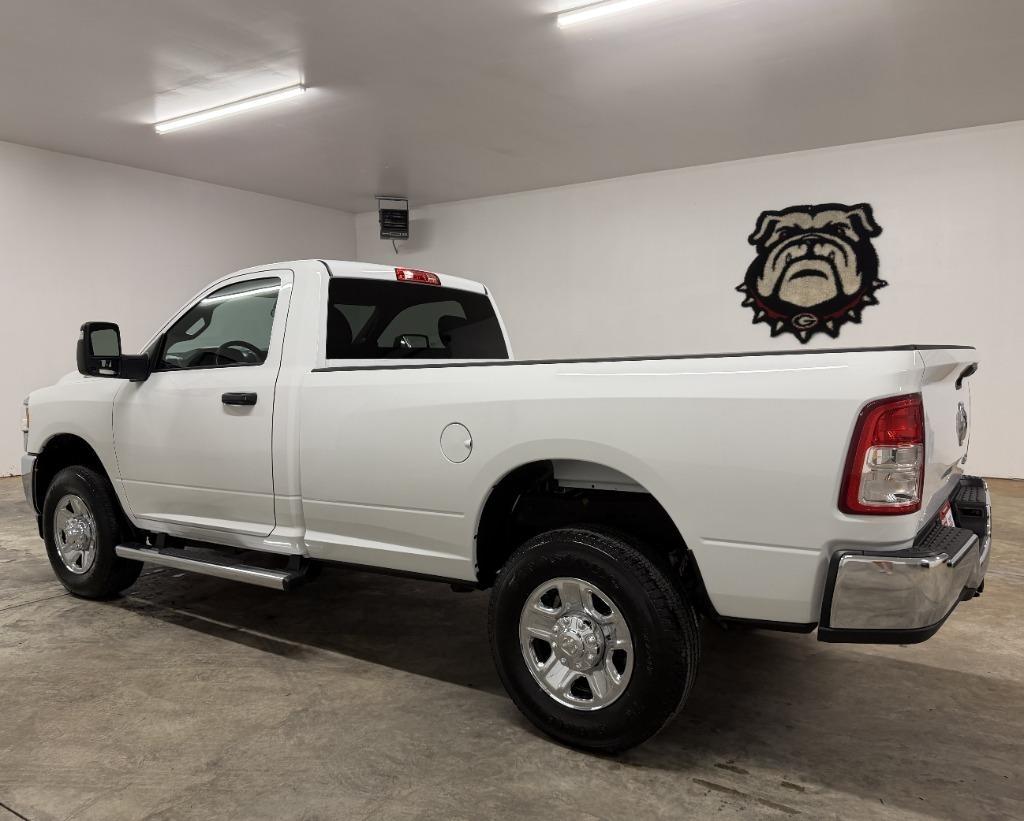 RAM 2500 ST 4WD 2024