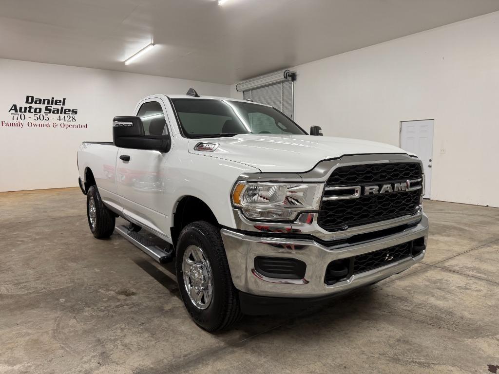 RAM 2500 ST 4WD 2024