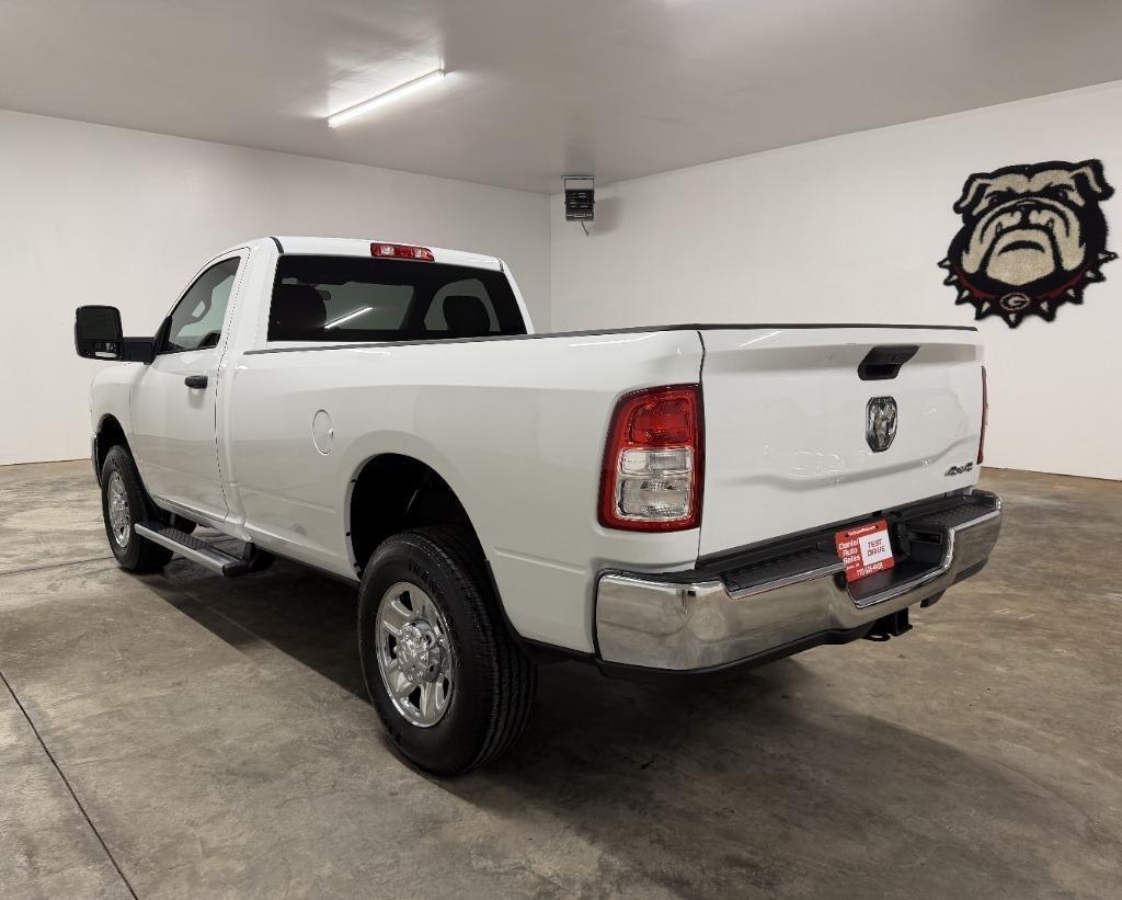 RAM 2500 ST 4WD 2024