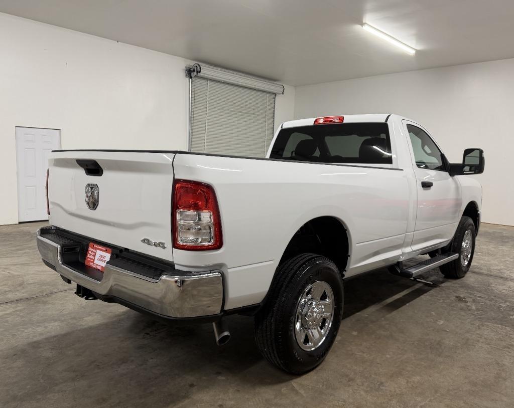 RAM 2500 ST 4WD 2024