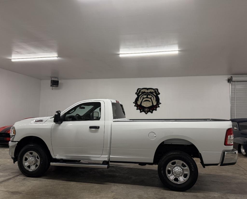 RAM 2500 ST 4WD 2024