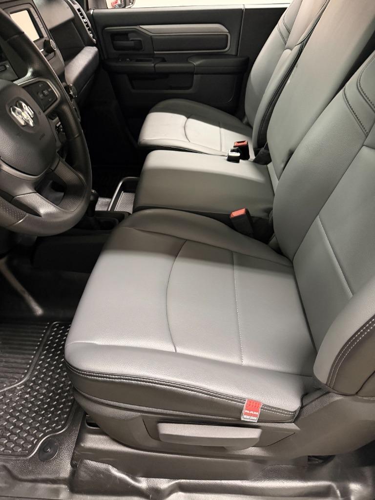 RAM 2500 ST 4WD 2024