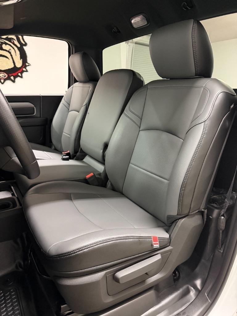 RAM 2500 ST 4WD 2024