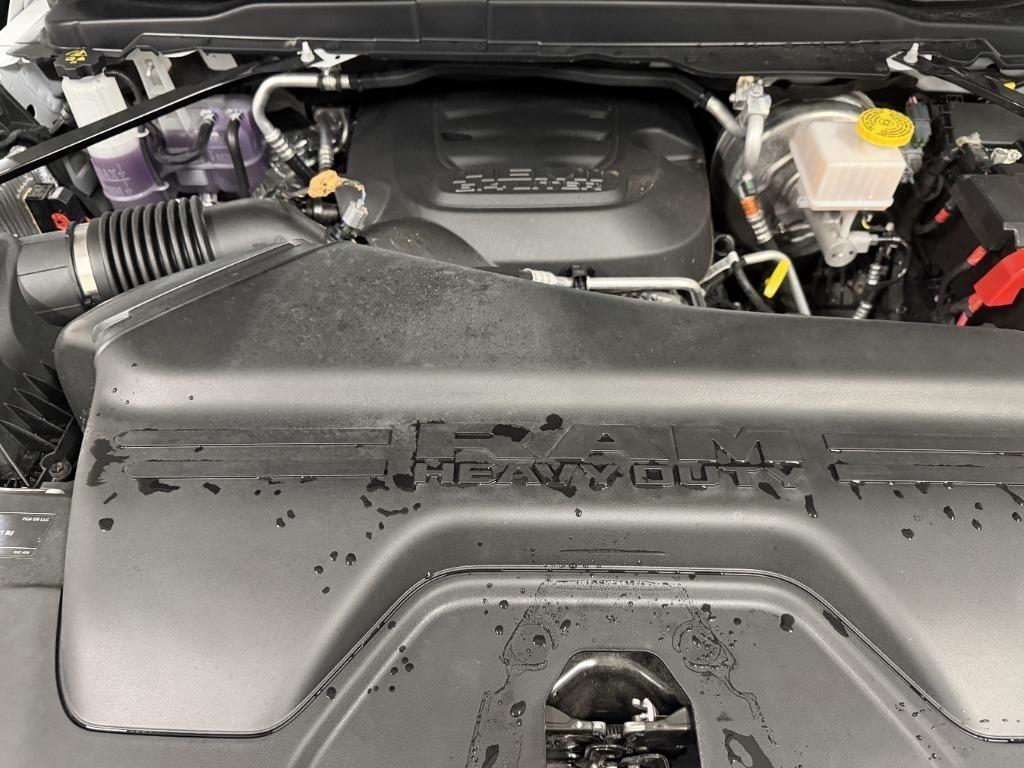 RAM 2500 ST 4WD 2024