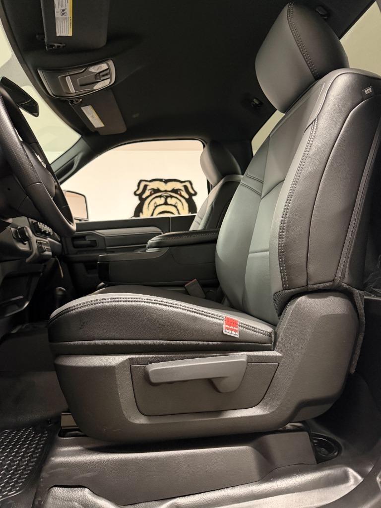 RAM 2500 ST 4WD 2024