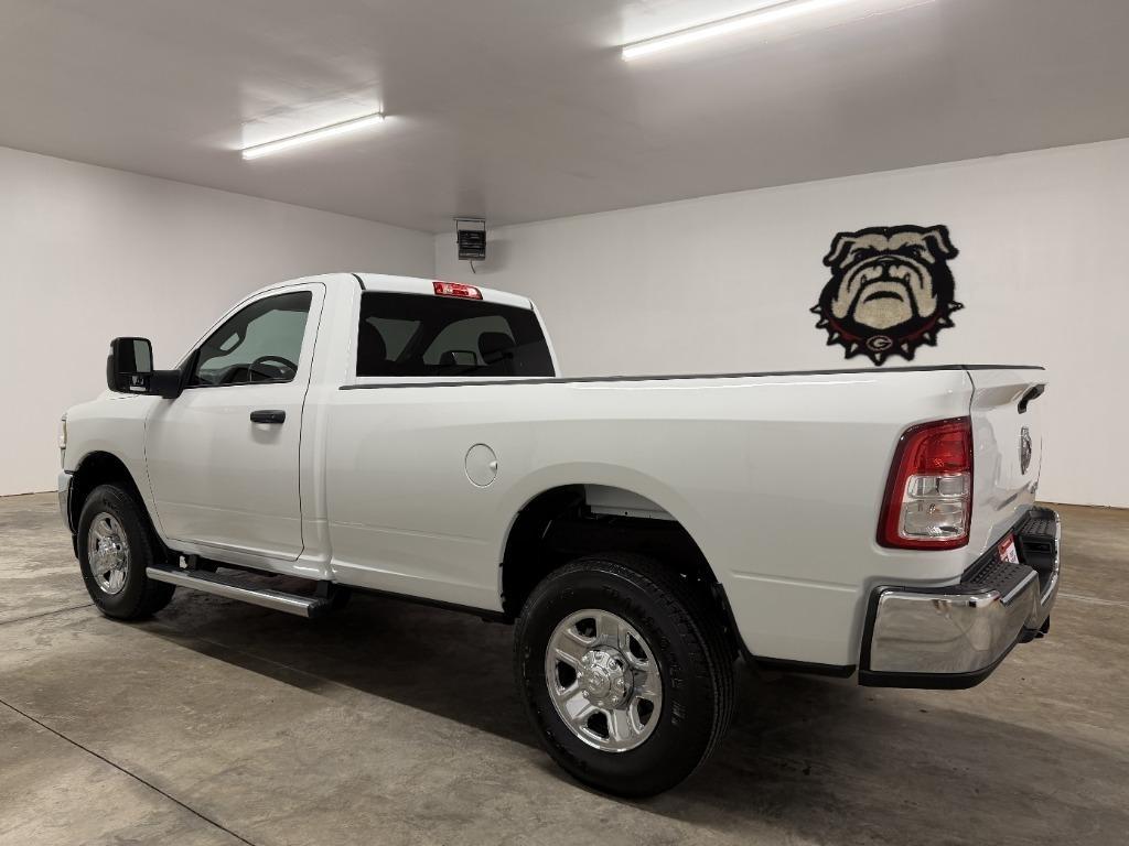 RAM 2500 ST 4WD 2024
