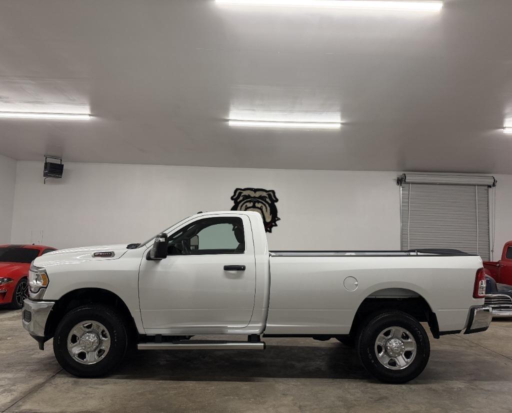 RAM 2500 ST 4WD 2024