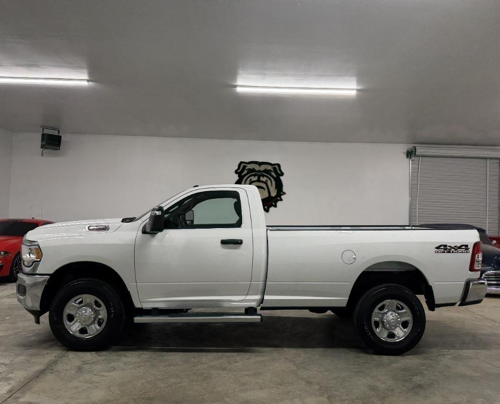 RAM 2500 ST 4WD 2024