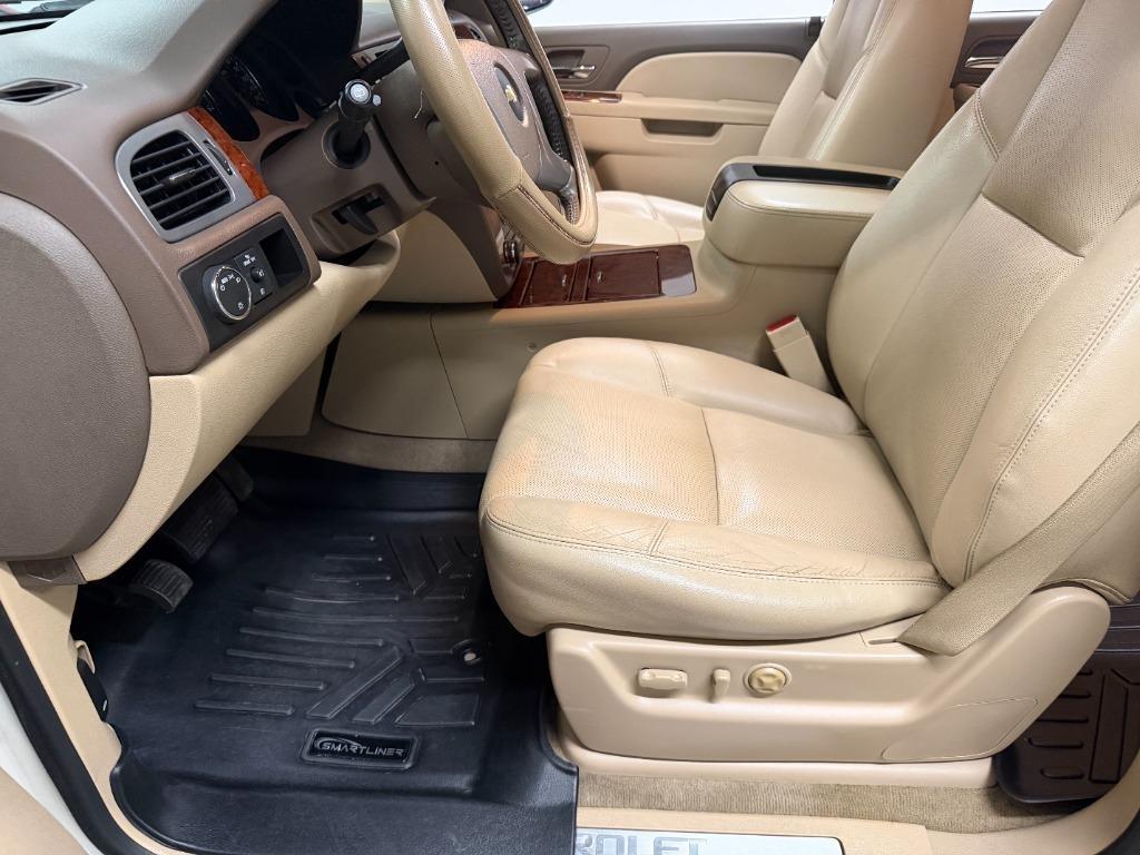 Chevrolet Suburban LTZ 1500 2WD 2013