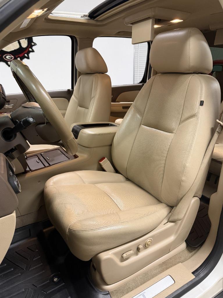 Chevrolet Suburban LTZ 1500 2WD 2013