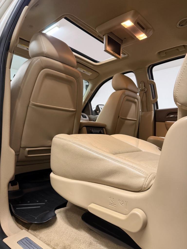 Chevrolet Suburban LTZ 1500 2WD 2013