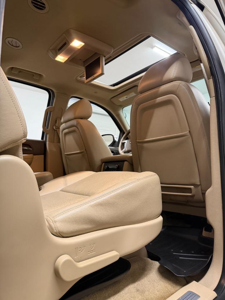 Chevrolet Suburban LTZ 1500 2WD 2013