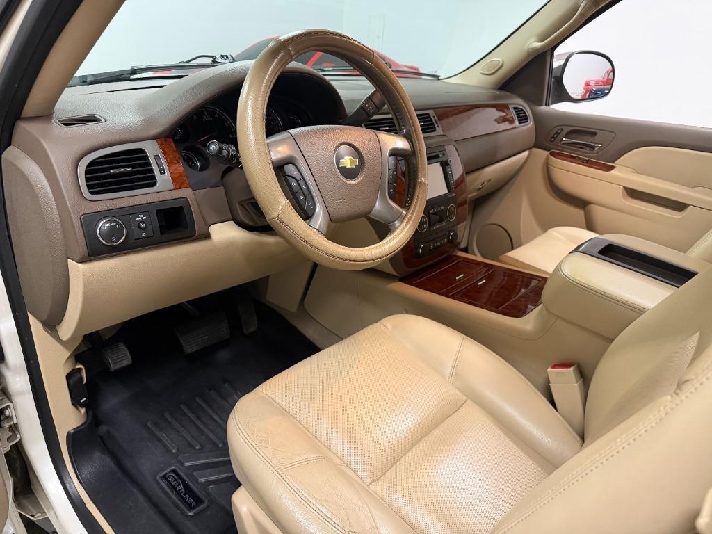 Chevrolet Suburban LTZ 1500 2WD 2013