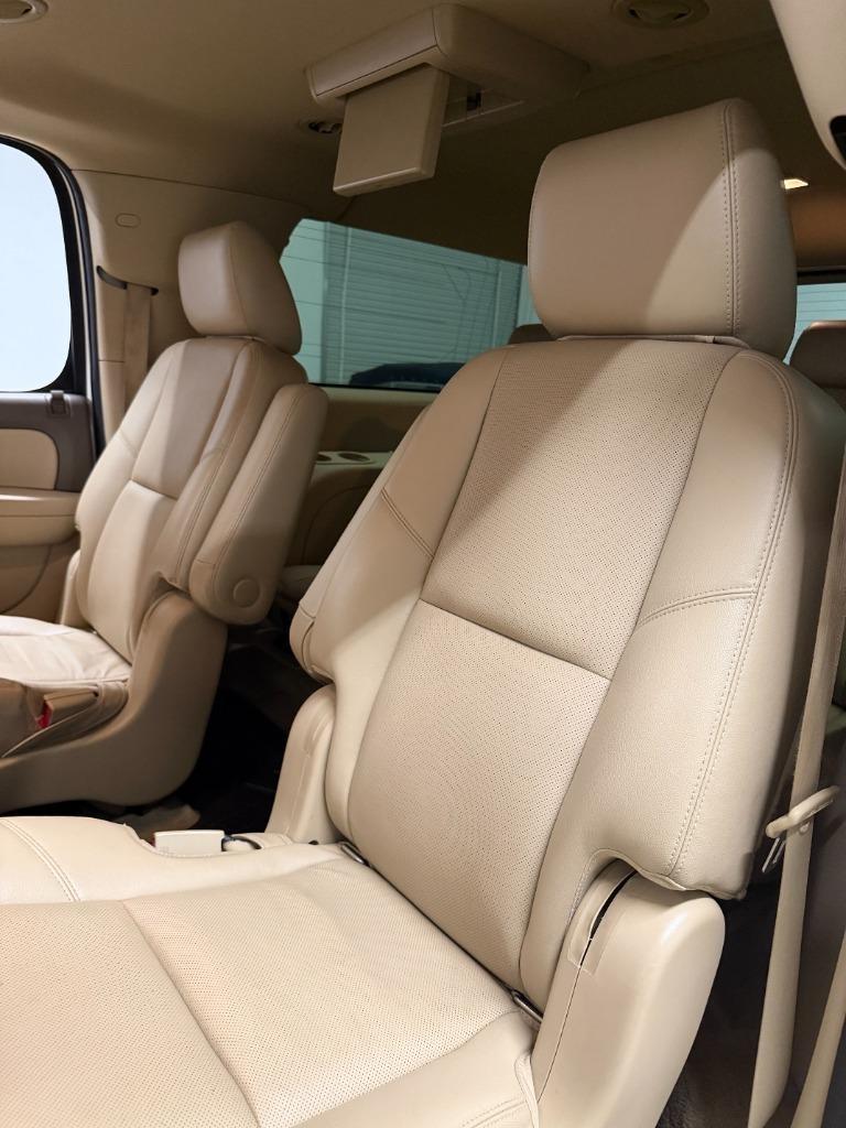 Chevrolet Suburban LTZ 1500 2WD 2013
