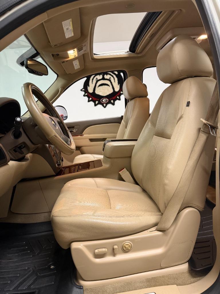Chevrolet Suburban LTZ 1500 2WD 2013