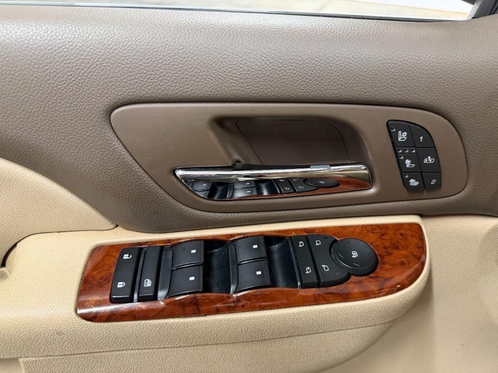 Chevrolet Suburban LTZ 1500 2WD 2013