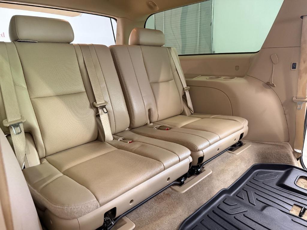 Chevrolet Suburban LTZ 1500 2WD 2013