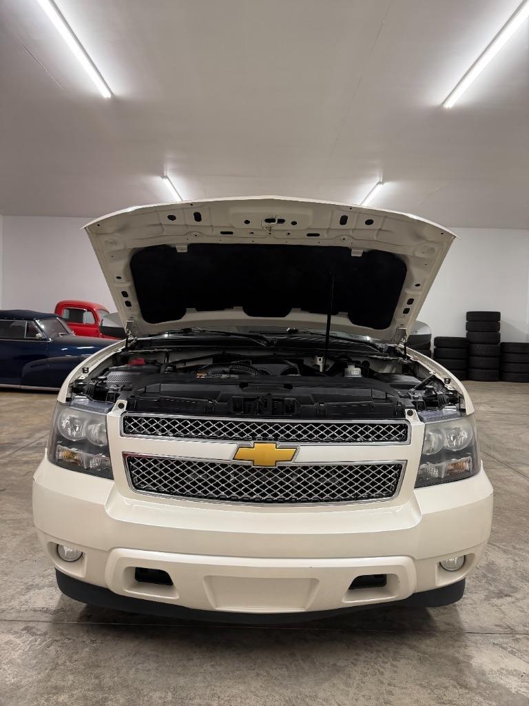 Chevrolet Suburban LTZ 1500 2WD 2013