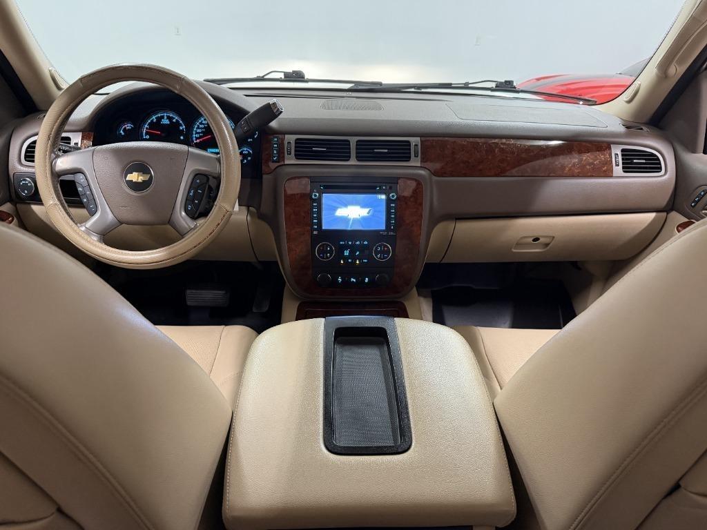 Chevrolet Suburban LTZ 1500 2WD 2013