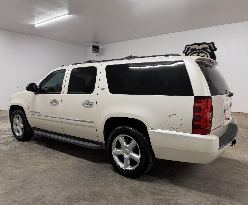 Chevrolet Suburban LTZ 1500 2WD 2013