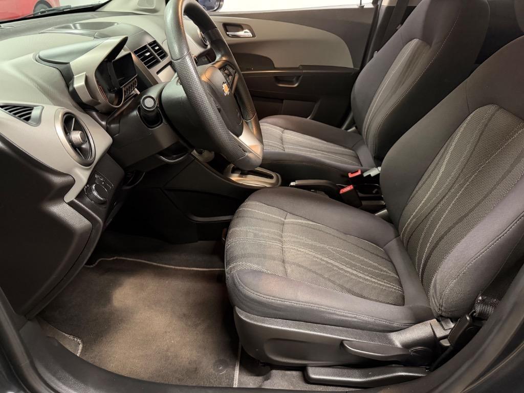 Chevrolet Sonic LT Auto 5-Door 2015