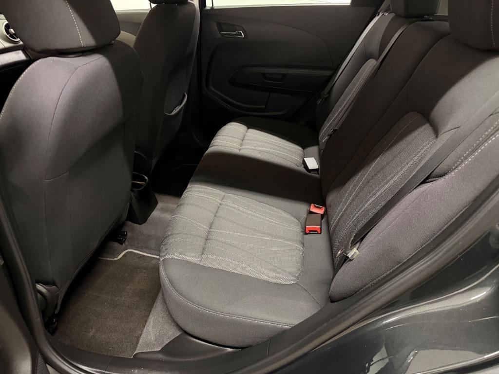 Chevrolet Sonic LT Auto 5-Door 2015