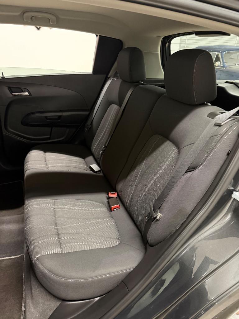 Chevrolet Sonic LT Auto 5-Door 2015