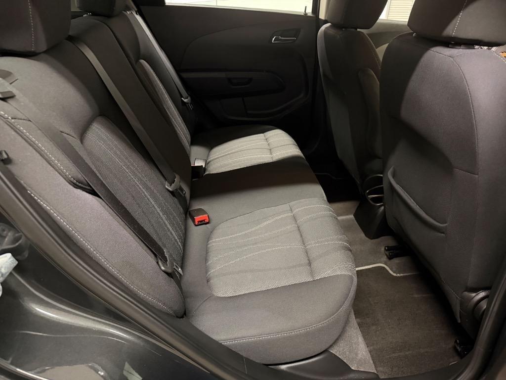 Chevrolet Sonic LT Auto 5-Door 2015