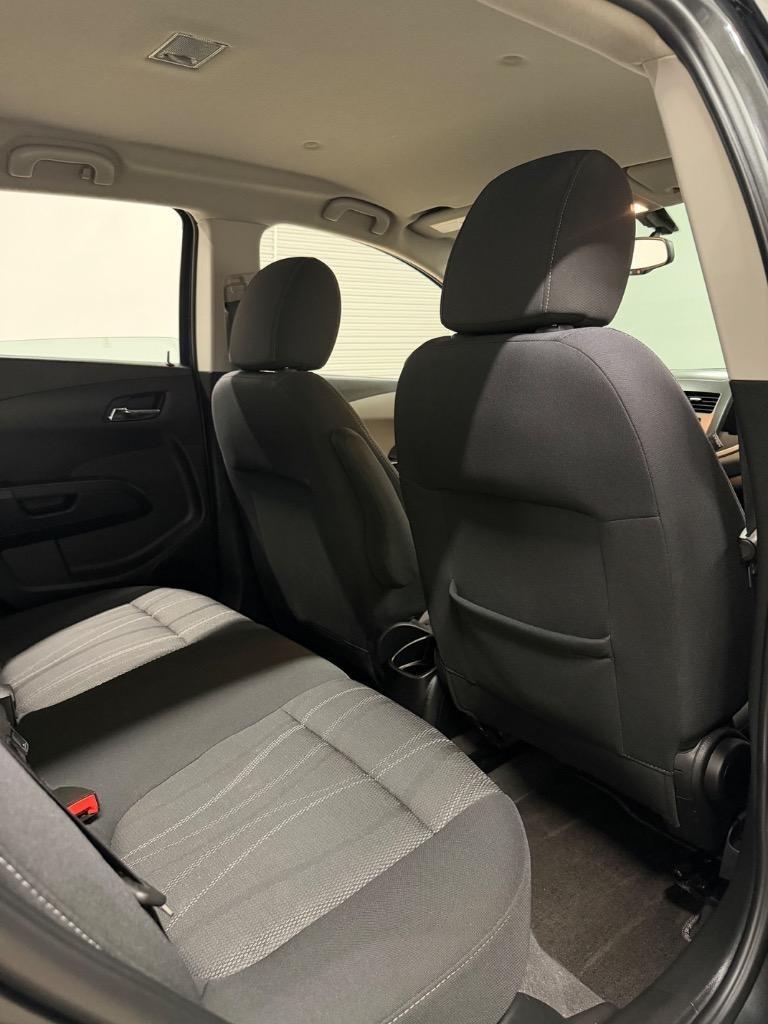 Chevrolet Sonic LT Auto 5-Door 2015