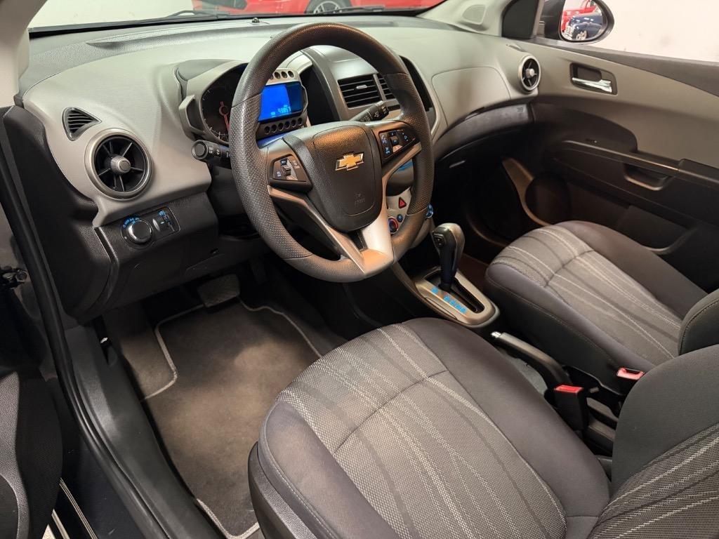 Chevrolet Sonic LT Auto 5-Door 2015