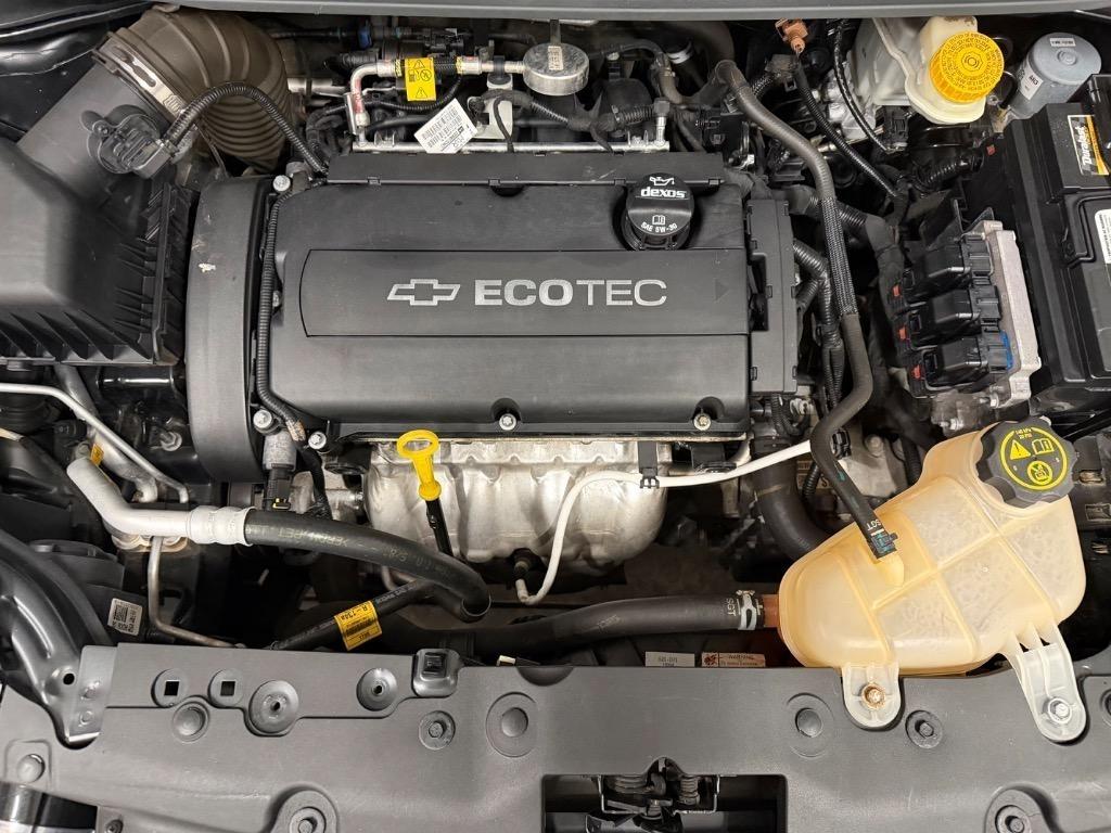 Chevrolet Sonic LT Auto 5-Door 2015