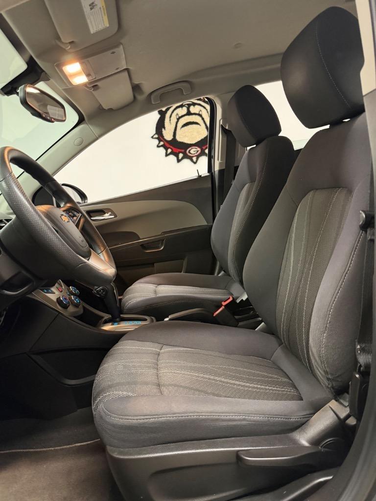 Chevrolet Sonic LT Auto 5-Door 2015