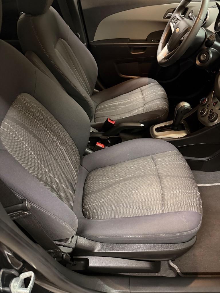 Chevrolet Sonic LT Auto 5-Door 2015