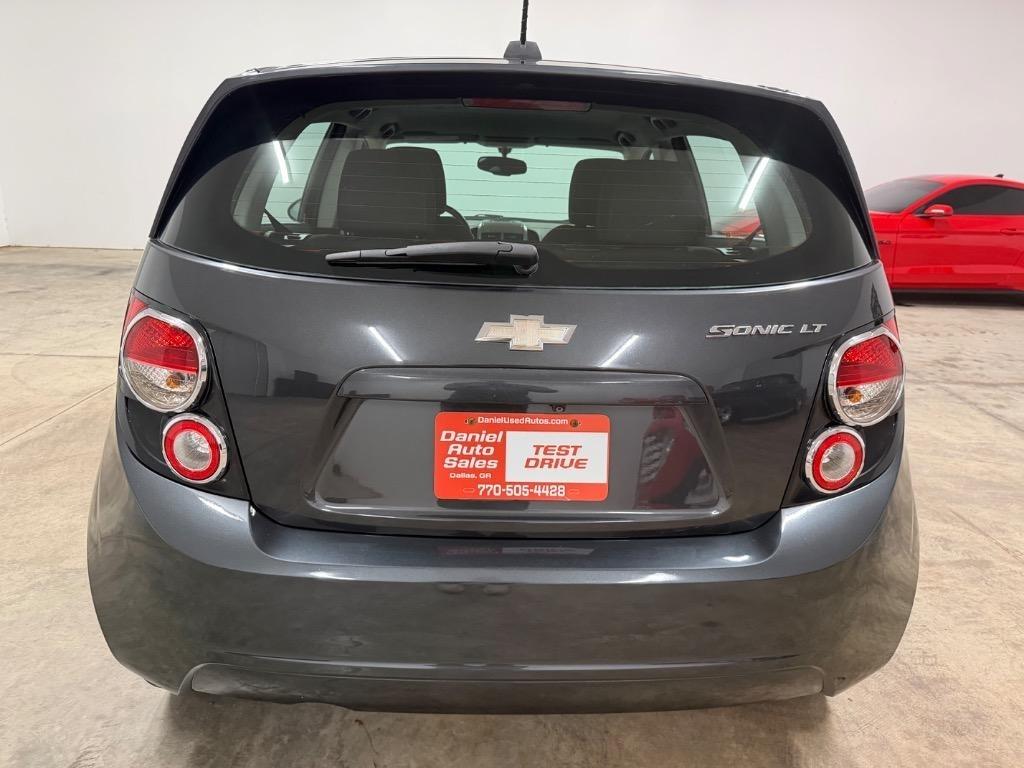 Chevrolet Sonic LT Auto 5-Door 2015
