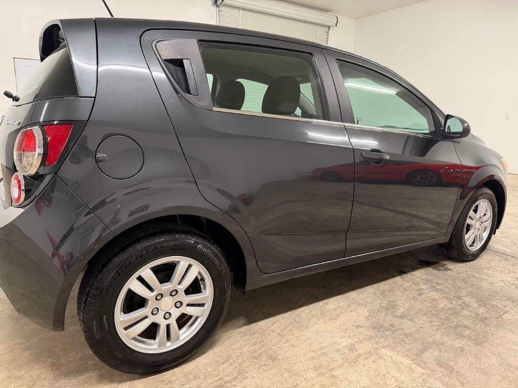 Chevrolet Sonic LT Auto 5-Door 2015