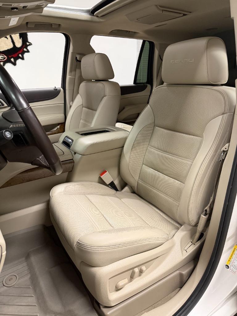 GMC Yukon Denali 4WD 2020