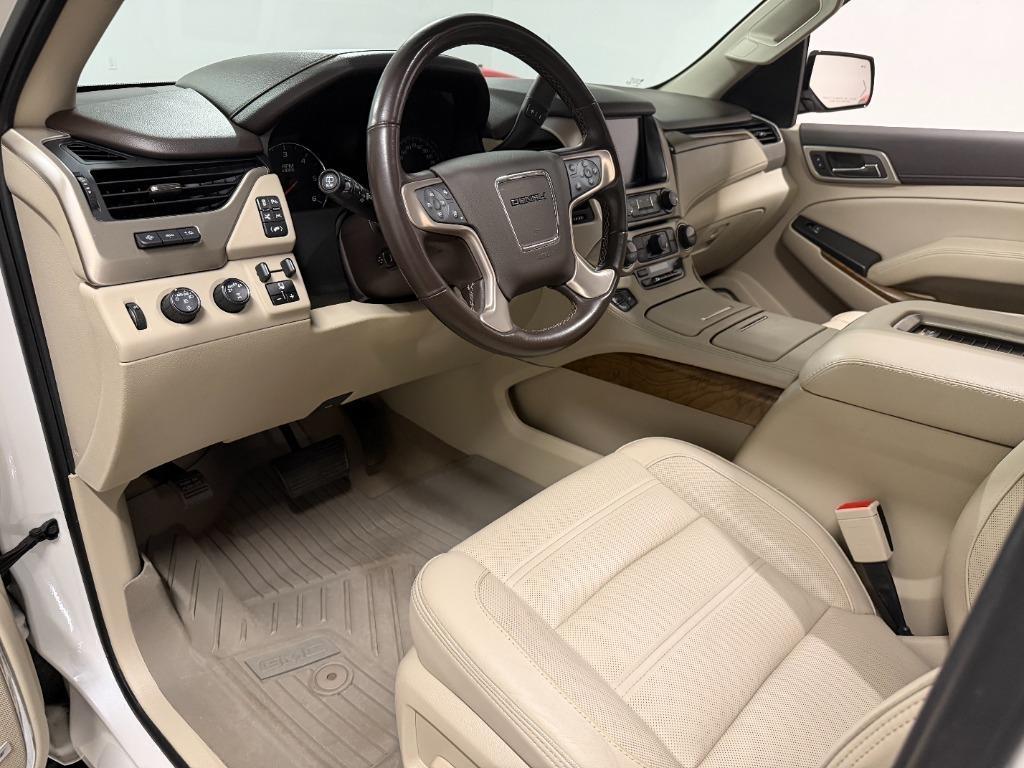 GMC Yukon Denali 4WD 2020