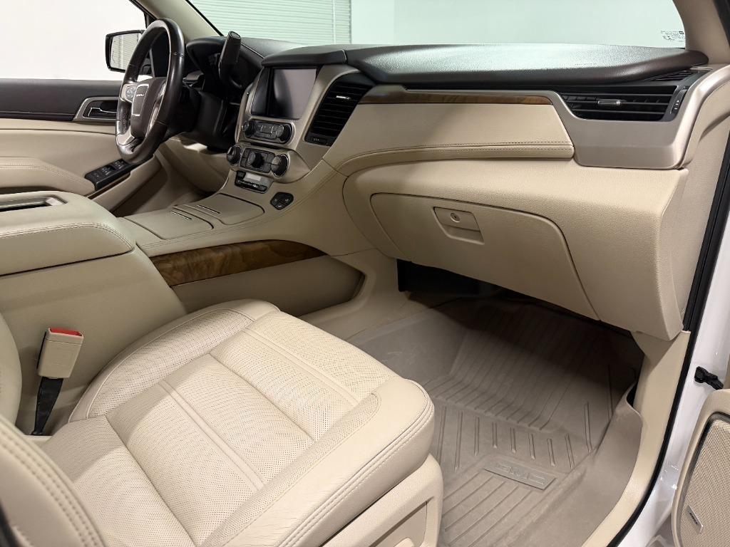 GMC Yukon Denali 4WD 2020