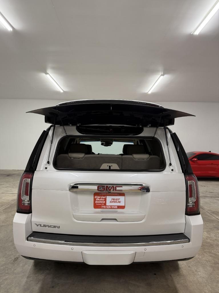 GMC Yukon Denali 4WD 2020